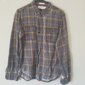 Ezekiel Distressed Button-Down Shirt